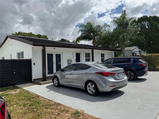 3 of 9 - 6121 Coral Way, Miami, FL