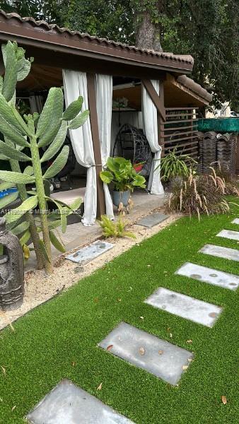 3 of 6 - 1218 Nw 41st St, Miami, FL