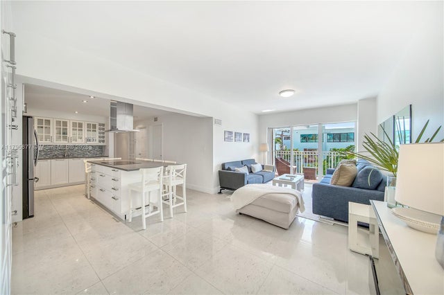 1 of 40 - 290 Sunrise Dr 3-k, Key Biscayne, FL
