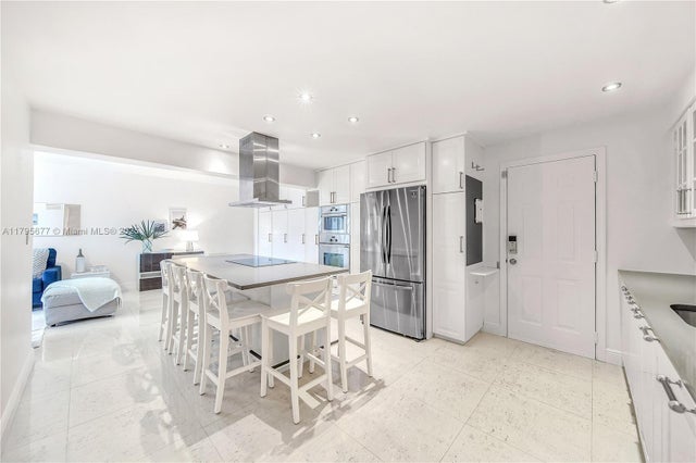 3 of 40 - 290 Sunrise Dr 3-k, Key Biscayne, FL