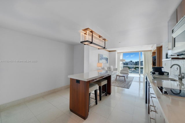 4 of 53 - 6801 Collins Ave 702 (door 702), Miami Beach, FL