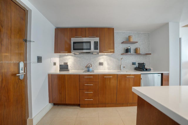 5 of 55 - 6801 Collins Ave 709 (door 709), Miami Beach, FL