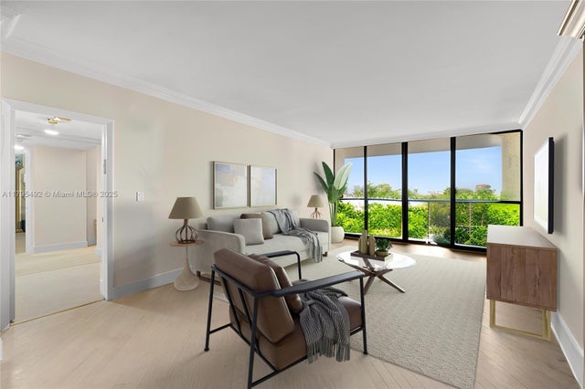 2 of 34 - 20281 E Country Club Dr 511, Aventura, FL