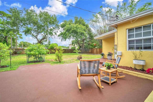 3 of 20 - 251 Sw 23rd St, Fort Lauderdale, FL