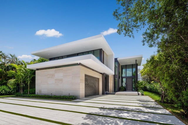 5 of 45 - 5515 Pine Tree Dr, Miami Beach, FL