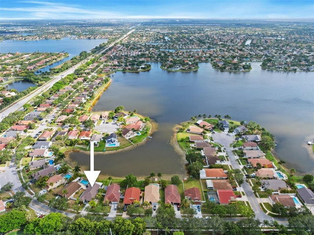 5 of 37 - 18506 Nw 24th Pl, Pembroke Pines, FL