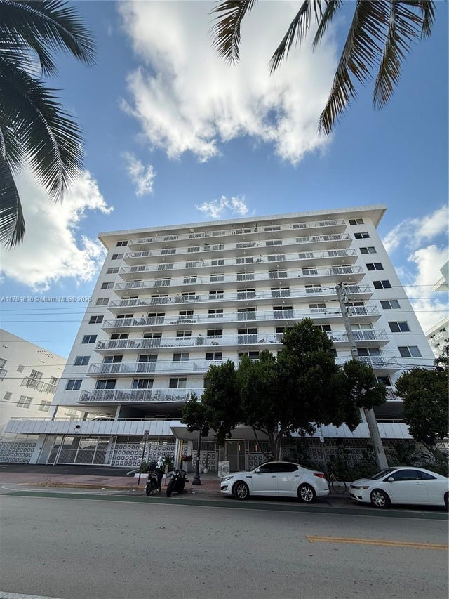 4 of 73 - 401 Ocean Dr 324, Miami Beach, FL