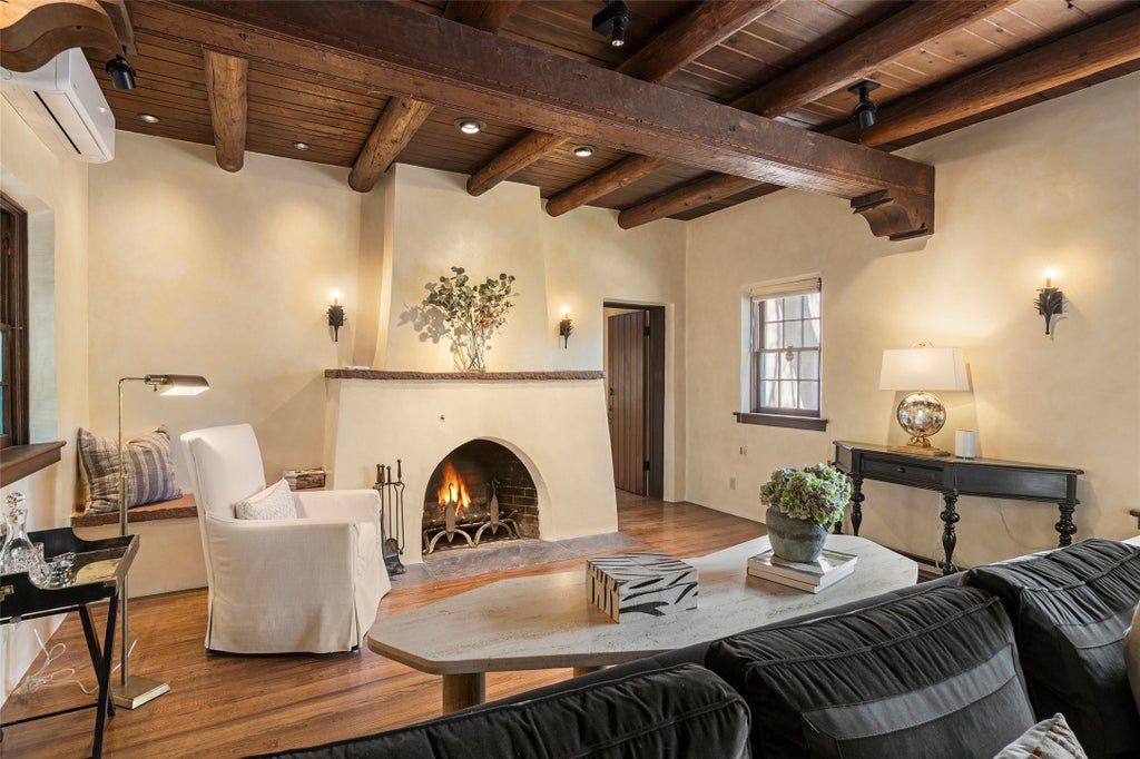 614 E Alameda, Santa Fe