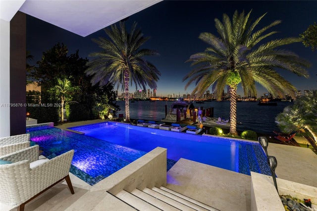 3 of 93 - 441 N Hibiscus Dr, Miami Beach, FL