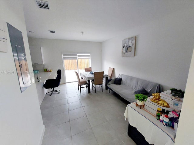 5 of 27 - 12234 Nw 23rd Path, Miami, FL