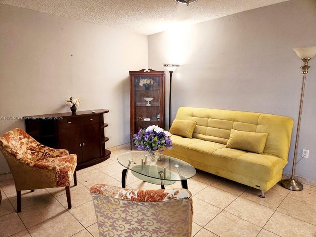 4 of 20 - 16901 Ne 13th Ave 209, Miami, FL