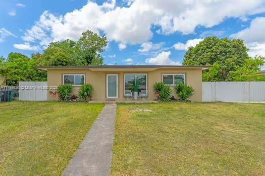 2 of 33 - 11930 Sw 187th St, Miami, FL