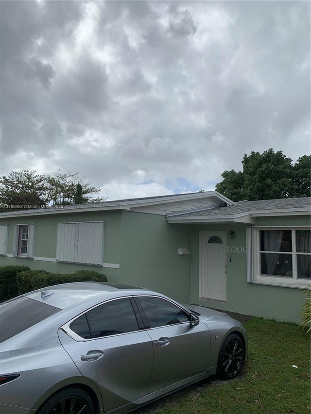 3 of 16 - 17200 N Miami Ave, Miami, FL