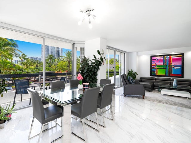19195 Ne 36th Ct 201, Aventura