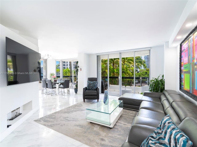 4 of 38 - 19195 Ne 36th Ct 201, Aventura, FL