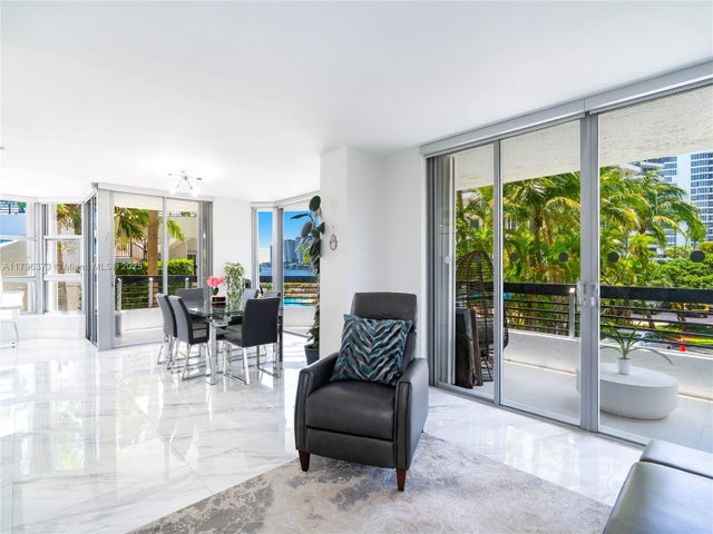 5 of 38 - 19195 Ne 36th Ct 201, Aventura, FL