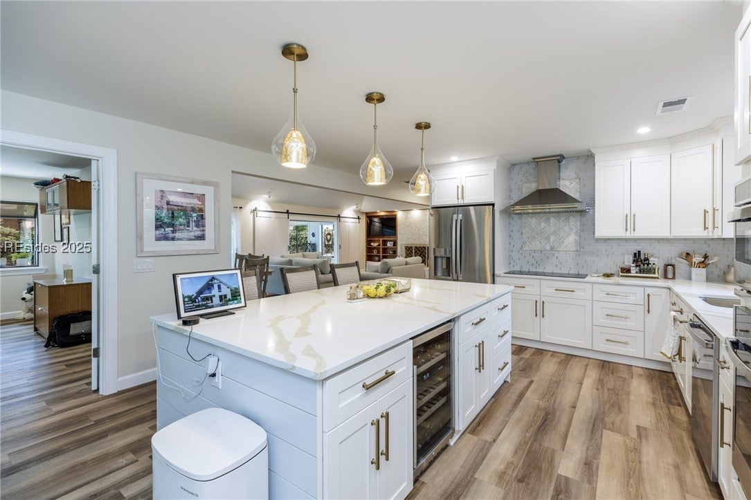 Photo of Listing #453069