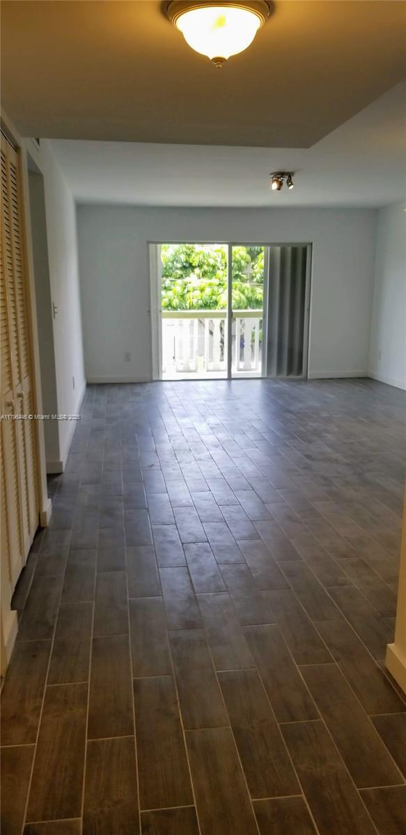 2 of 32 - 15205 Ne 6th Ave D204, Miami, FL