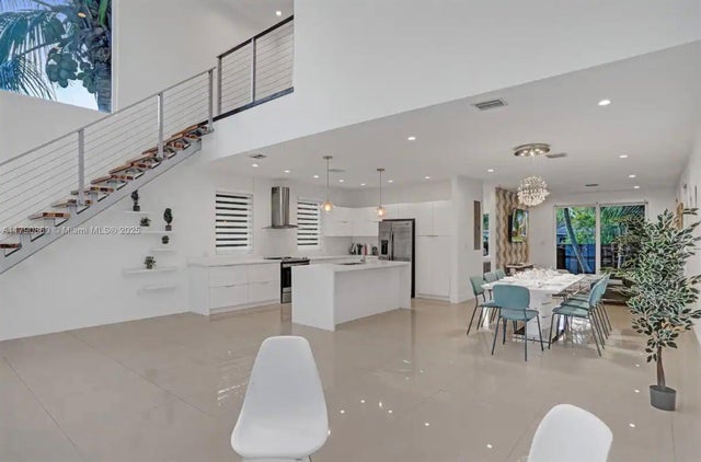 3 of 35 - 1547 Jackson, Hollywood, FL