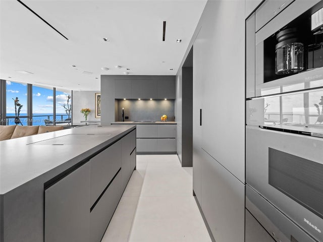 3 of 40 - 3101 S Ocean Dr 2905, Hollywood, FL