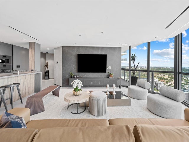 5 of 40 - 3101 S Ocean Dr 2905, Hollywood, FL