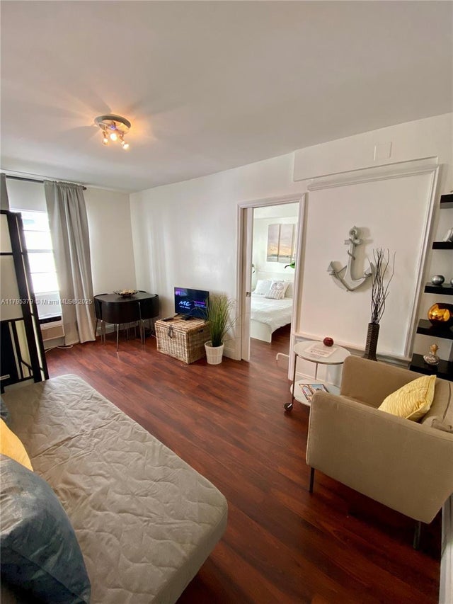 3 of 13 - 335 Ocean Dr 228, Miami Beach, FL