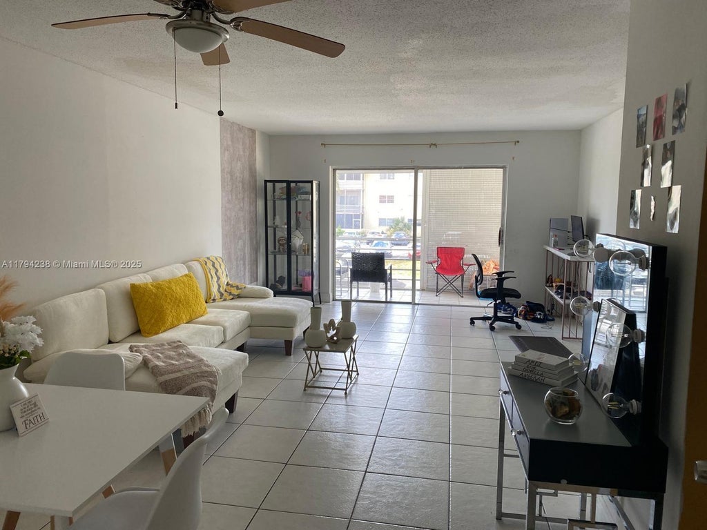 4045 Nw 16th St 203, Lauderhill