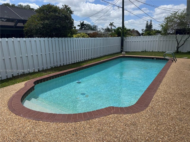 1 of 5 - 11940 Nw 29th Mnr, Sunrise, FL