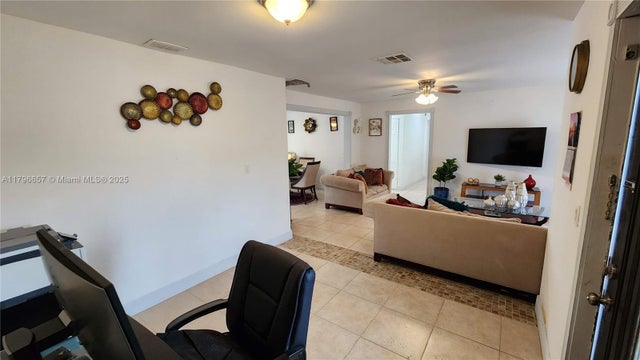 4 of 27 - 6881 Sheridan St, Hollywood, FL