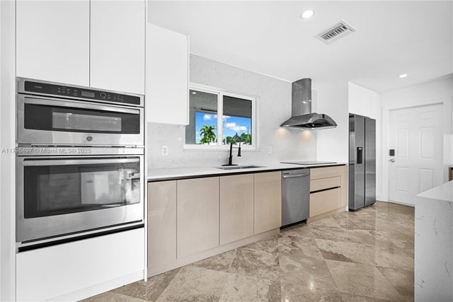5 of 42 - 5510 Ne 18th Ave, Fort Lauderdale, FL