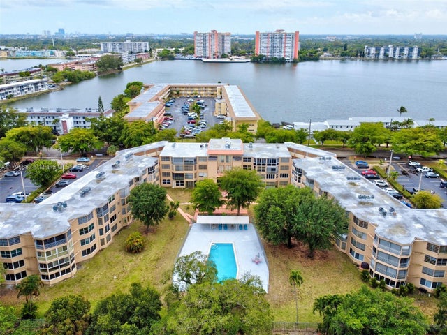 1 of 44 - 1301 Ne 191st St F417, Miami, FL