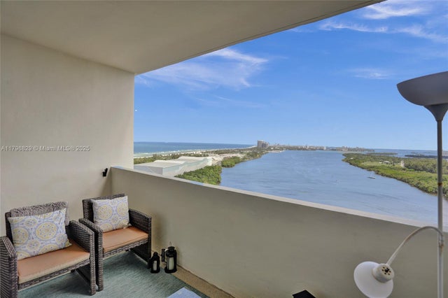 4 of 26 - 300 Bayview Dr Ph10, Sunny Isles Beach, FL