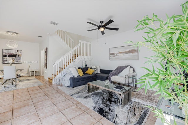 3 of 24 - 1110 Canella Ln, Hollywood, FL