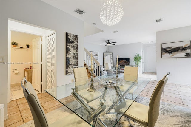4 of 24 - 1110 Canella Ln, Hollywood, FL