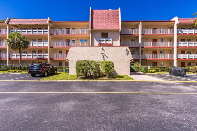 1 of 28 - 1005 Country Club Dr 307, Margate, FL