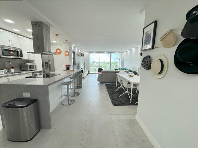 3 of 22 - 9500 W Bay Harbor Dr 6b, Bay Harbor Islands, FL
