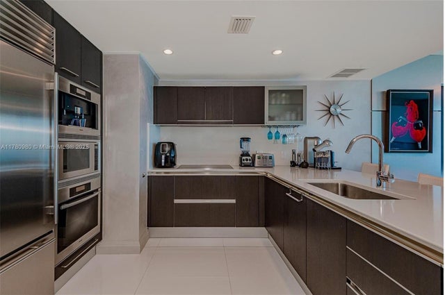 3 of 16 - 17001 Collins Ave 1507, Sunny Isles Beach, FL