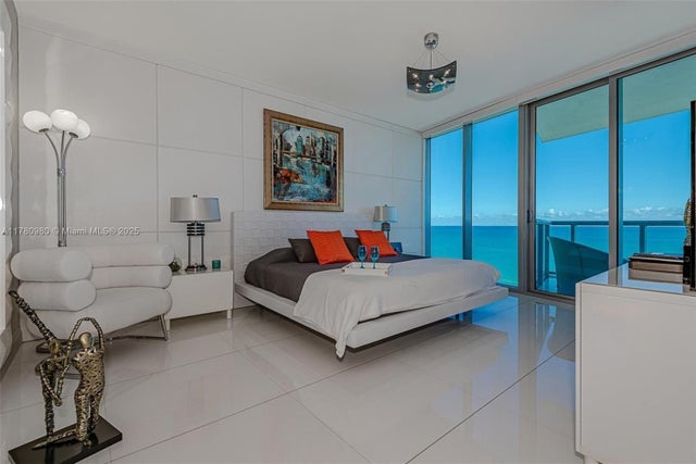 5 of 16 - 17001 Collins Ave 1507, Sunny Isles Beach, FL