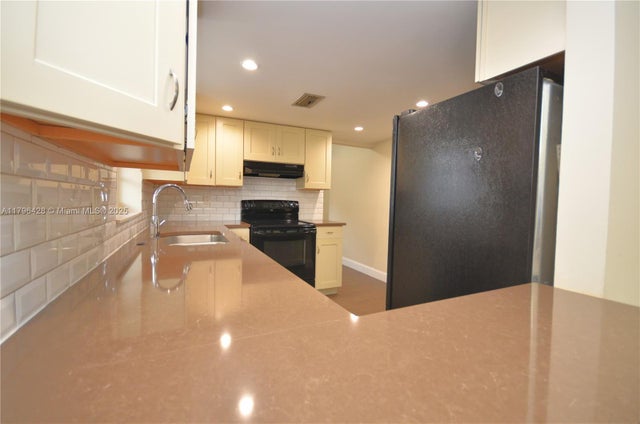 4 of 14 - 2459 Sw 11th St 4a, Miami, FL