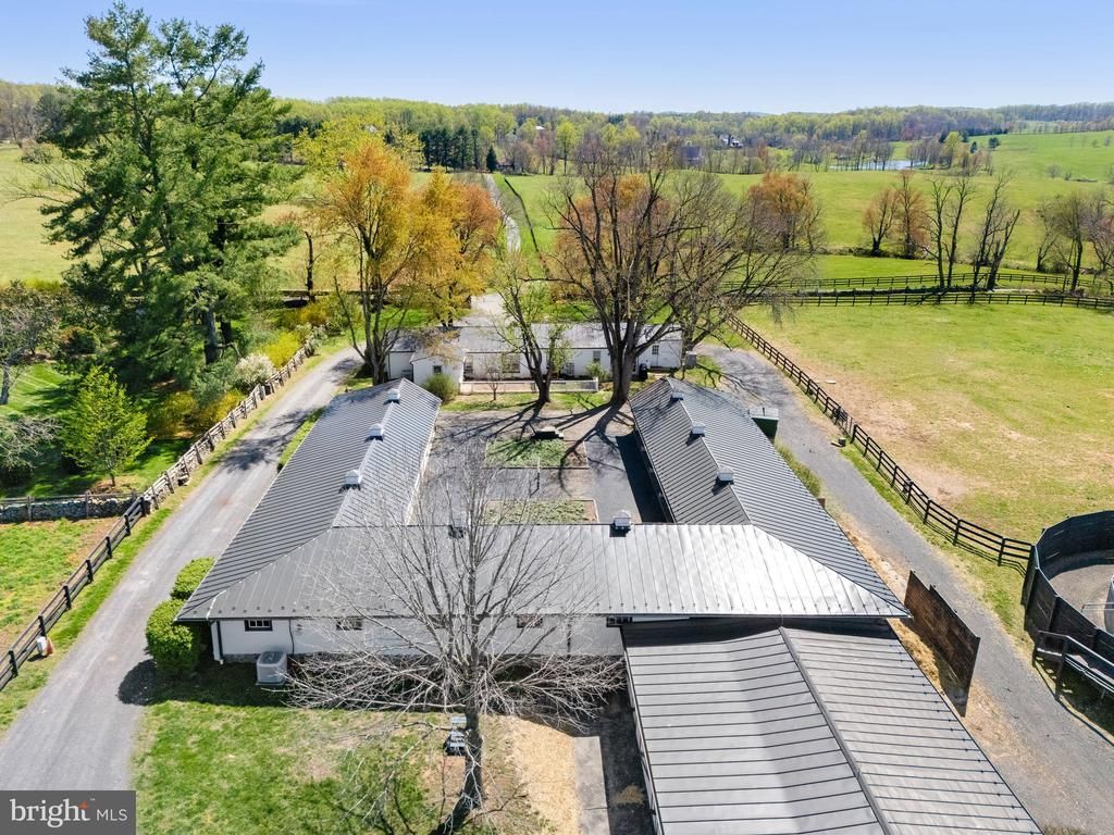 7064 Young Rd, The Plains Property Listing: MLS® #VAFQ2016198