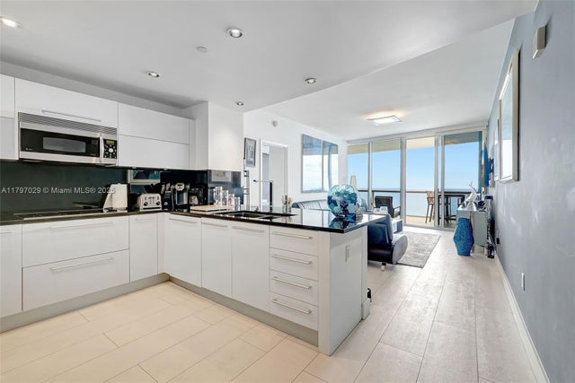 4 of 18 - 17121 Collins Ave 2307, Sunny Isles Beach, FL
