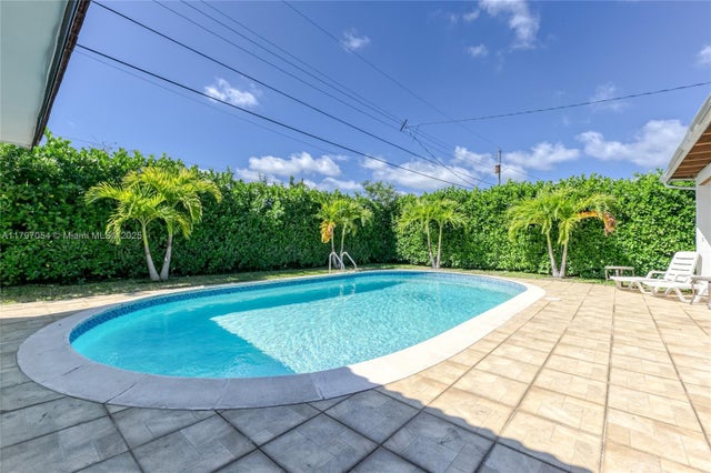 5 of 51 - 1320 Arthur St, Hollywood, FL