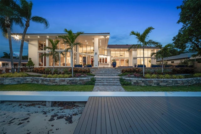 5 of 70 - 1925 Harbourview Dr, Fort Lauderdale, FL