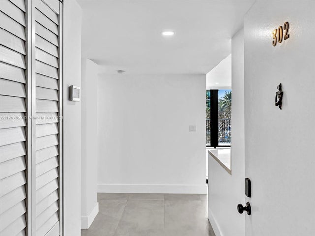 2 of 50 - 1101 River Reach Dr 302, Fort Lauderdale, FL