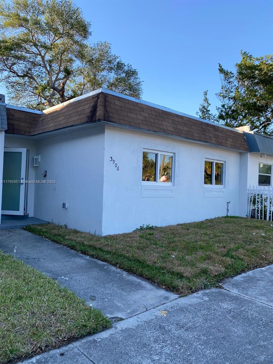 3906 Nw 207th St Rd 3906, Miami Gardens
