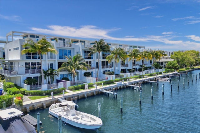 3 of 59 - 2725 Ne 1st St, Pompano Beach, FL