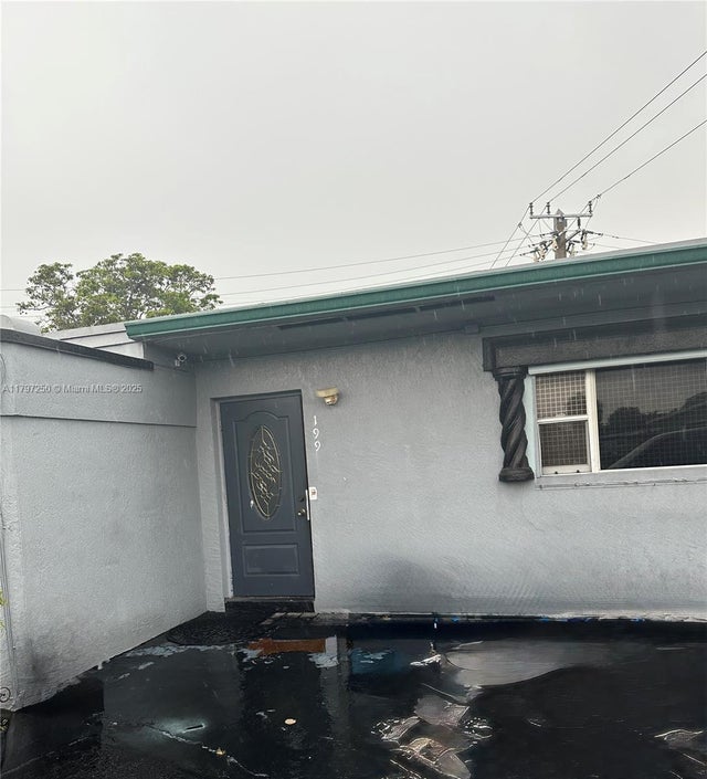 2 of 8 - 199 Nw 30th Ter, Fort Lauderdale, FL