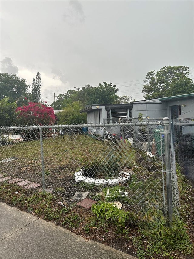 3 of 8 - 199 Nw 30th Ter, Fort Lauderdale, FL