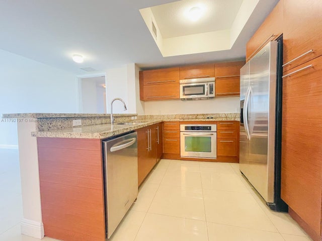 4 of 48 - 2641 N Flamingo Rd 405n, Sunrise, FL