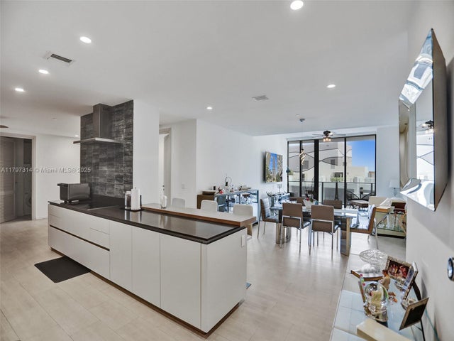 2 of 32 - 1000 Brickell Plz Ph5103, Miami, FL